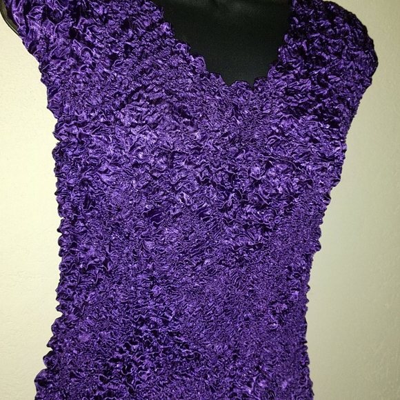 Red Hat Ladies Purple Bubble Tank Top - Picture 5 of 8